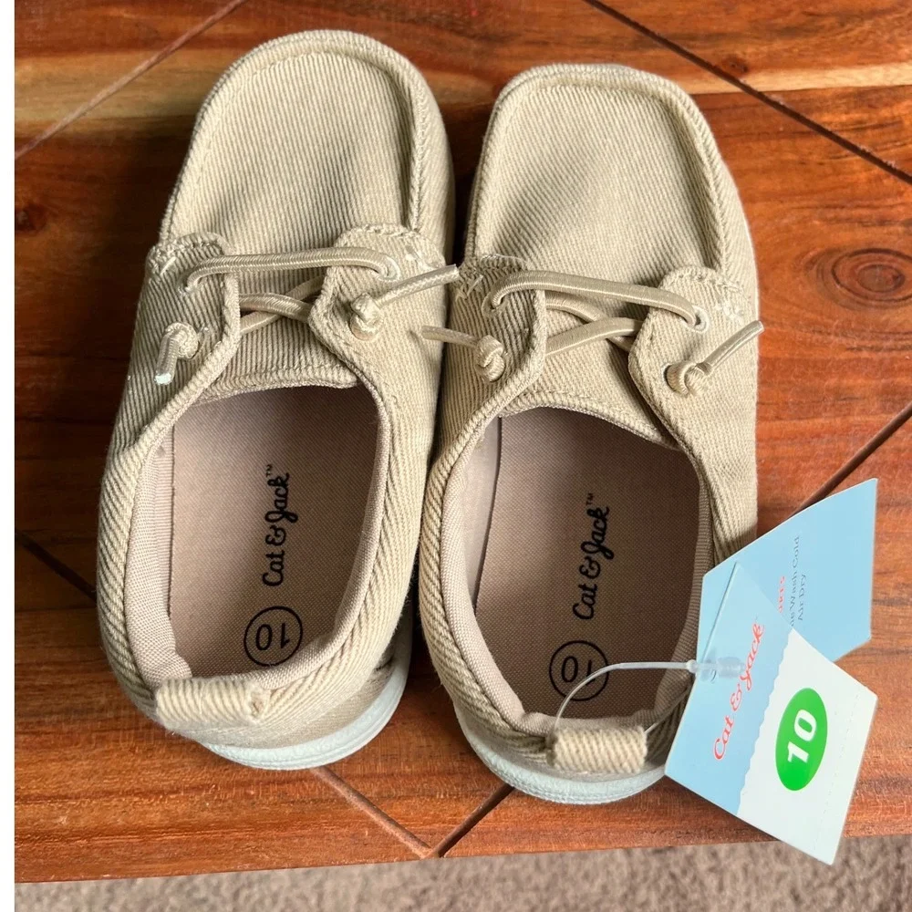 Cat & Jack Kids Tan Canvas Slip On Boat Shoes Moc Toe Loafers Size 10 NEW